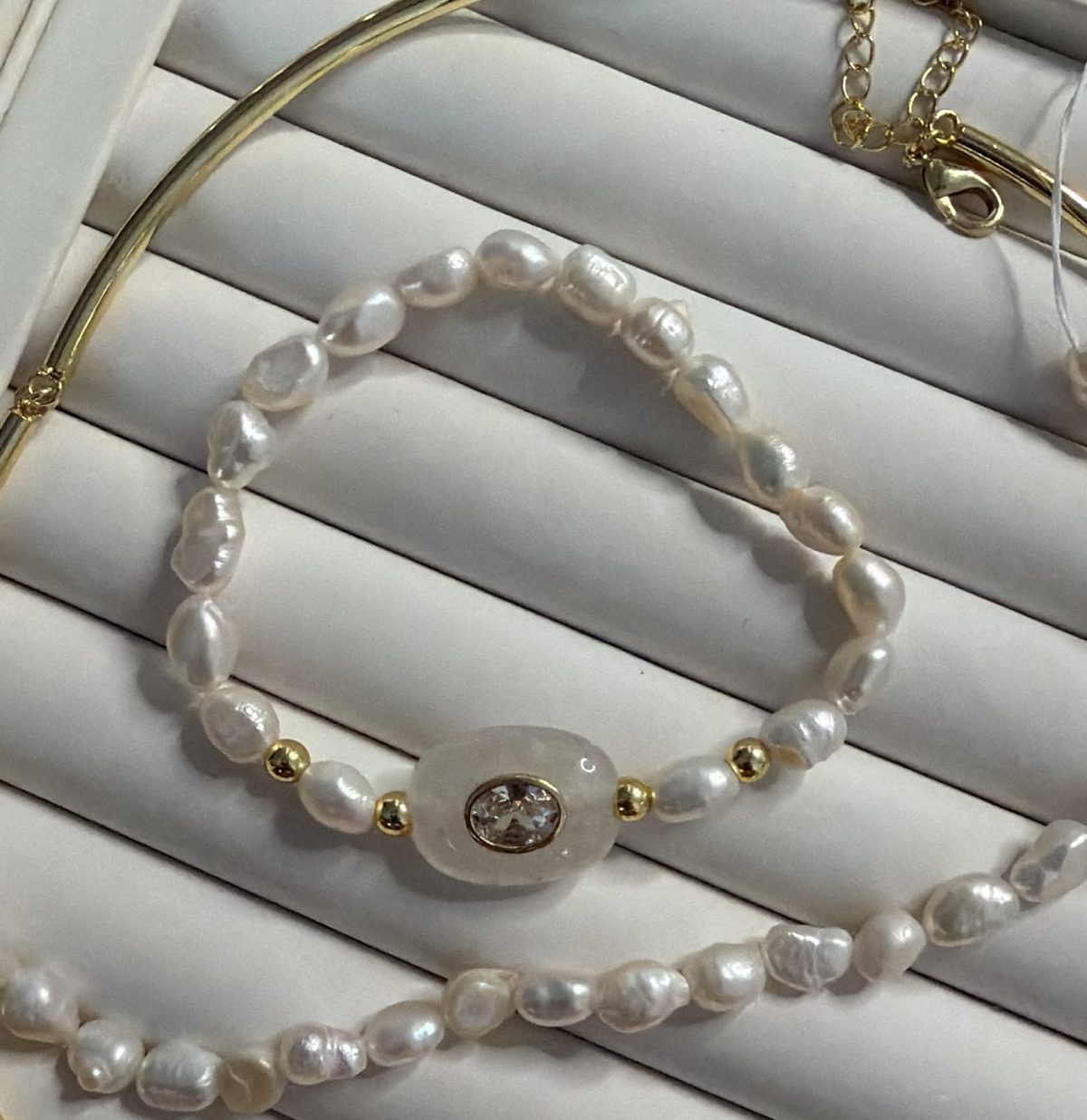 Pulsera de Perla y Cuarzo